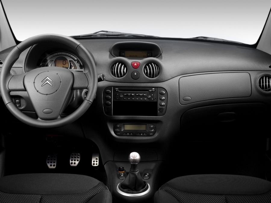 Торпедо Citroen C2 VTS 2004 года  (фото 6 из 15)
